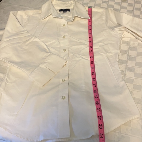 3/$18, 🌼Land’s End classic white button down shirt size 4 - Picture 7 of 8